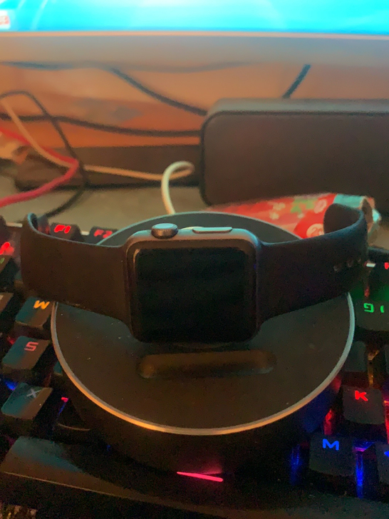 国行正品，手表忘记是一代还是二代了，功能完...