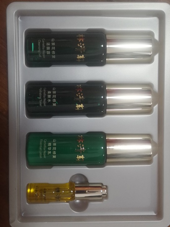 林清轩修复套装，功效啥的我也不多说了，可以...