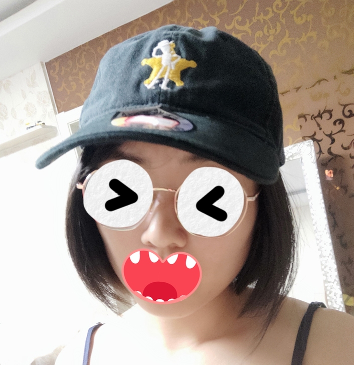 李宁运动鸭舌帽两顶，100%棉，柔软透气。...