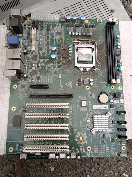 拆机研祥ECO-1816V2NA(B)主板...