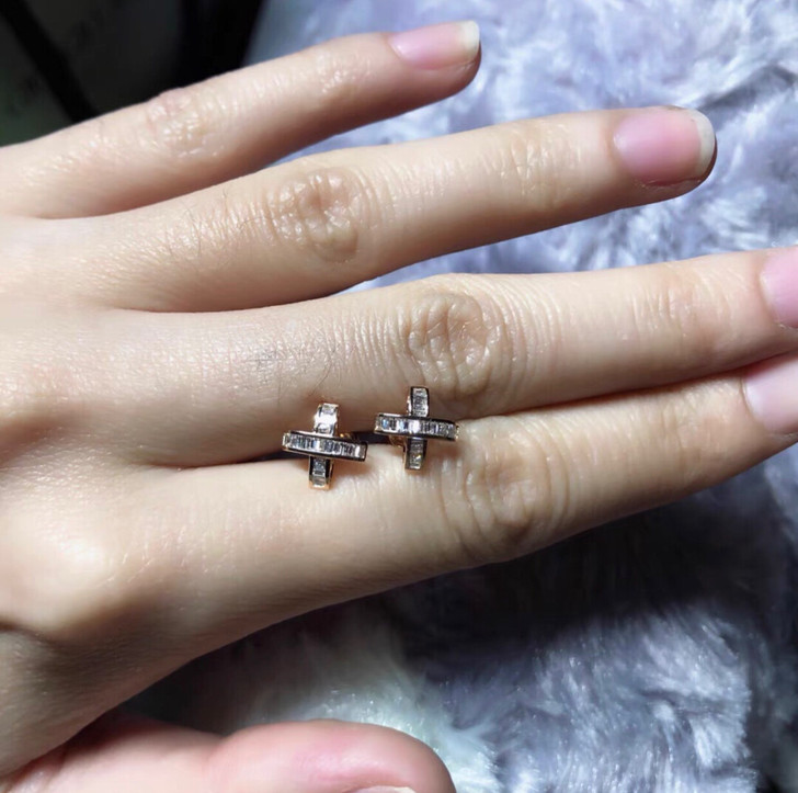 宝石矿工钻石耳钉