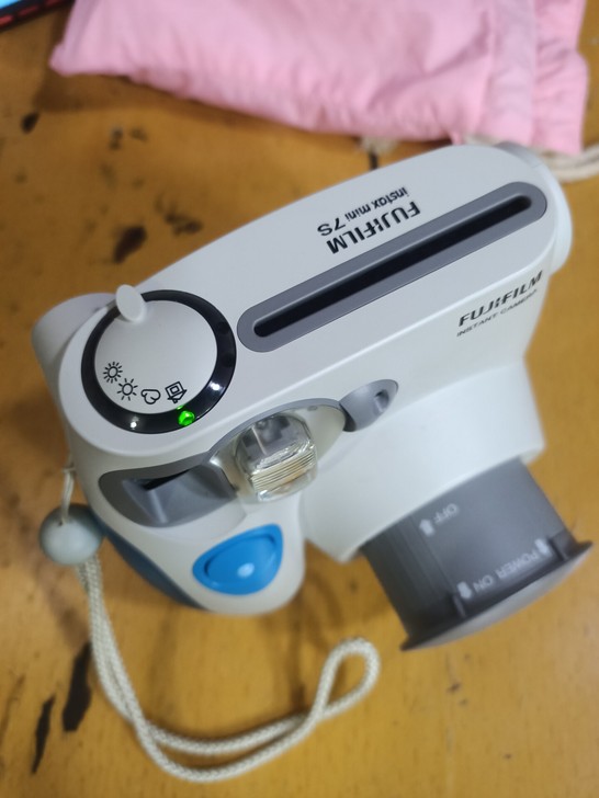 富士通拍立得相机，成色九新，原配袋子说明书...