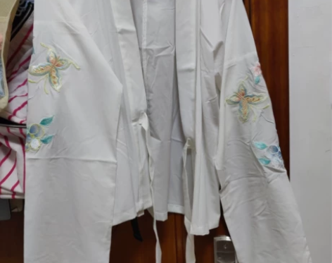 汉服免费送（已送出） 搭夫人汉服全新带吊牌...