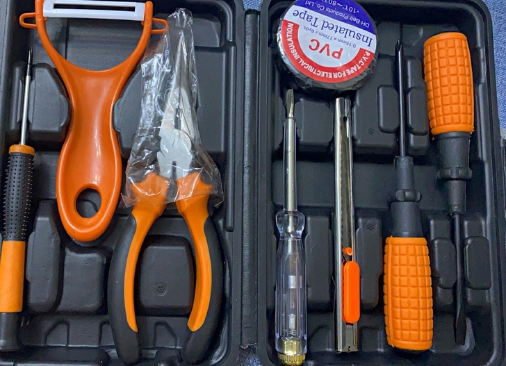 工具套箱家用多功能维修工具包五金套装 电工...
