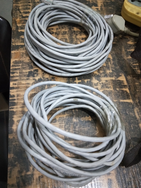 出网线，具体型号看图，少说也有二三十米，1...