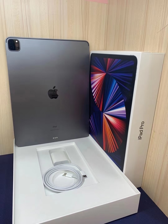 最新款iPad pro2021款,12.9寸