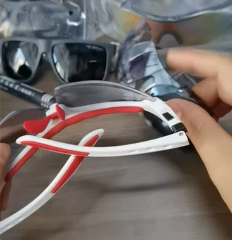 看视频就懂，捡漏吧，PC变色，偏光，防爆防...