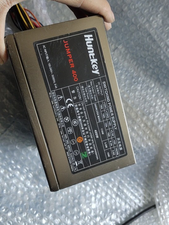 电源  航嘉额定400 w显卡供电6+8，...