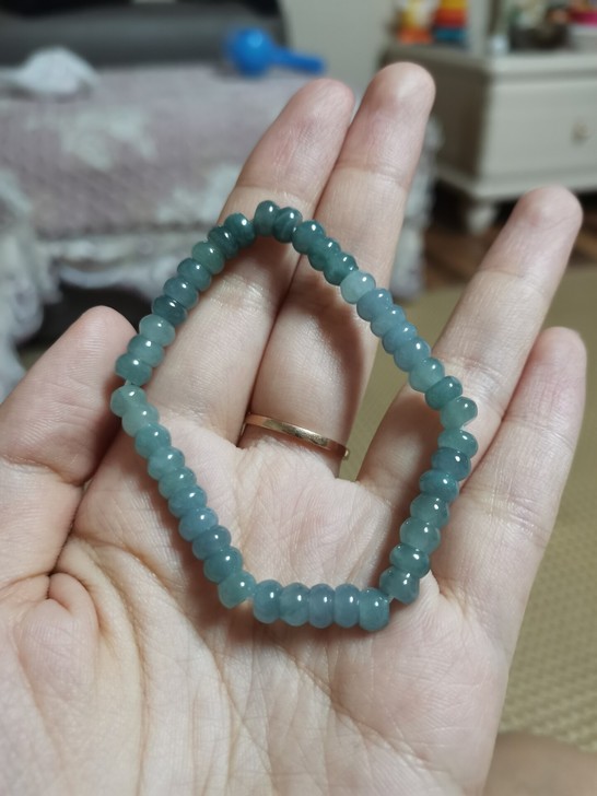 天然翡翠A货手链,水头好,支持检验,低价出...