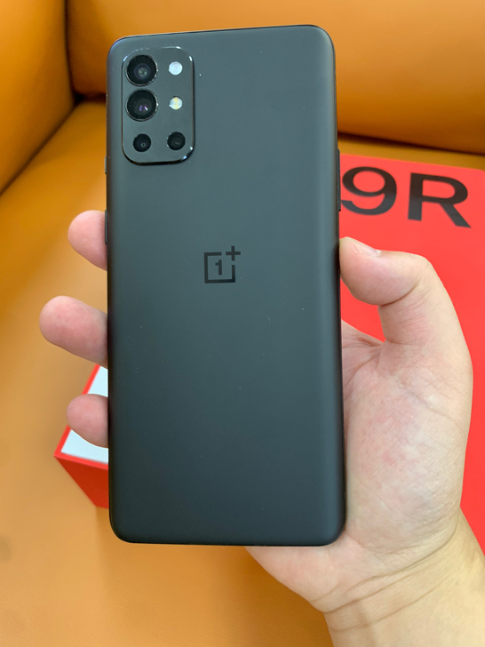 一加, one plus 9R 8+2...