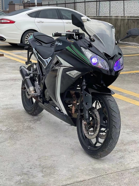 急出一台小忍者经典赛道版，自带天使恶魔眼，...