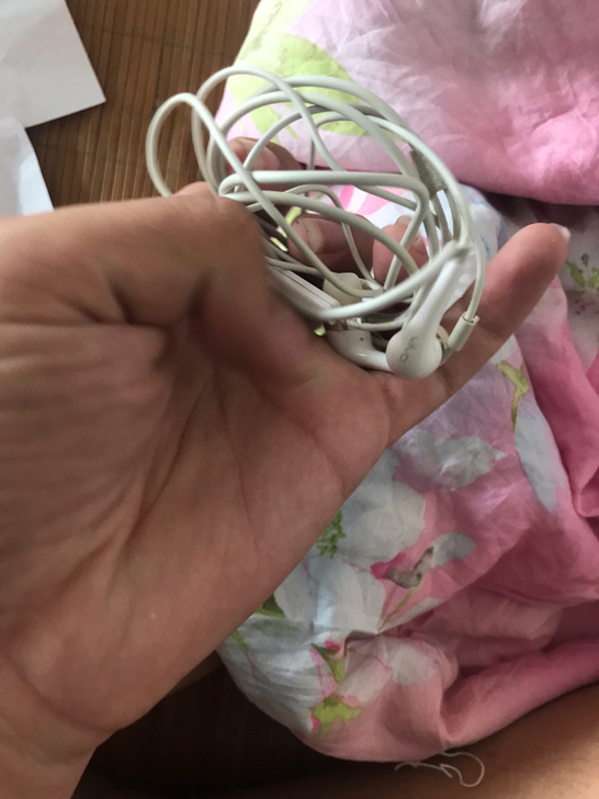 vivo原装耳机 因更换手机 所以用不到了...
