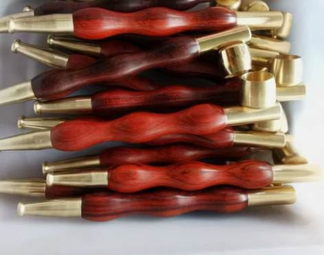 紫檀乌木纯铜烟锅 感兴趣的话点“我想要”和...