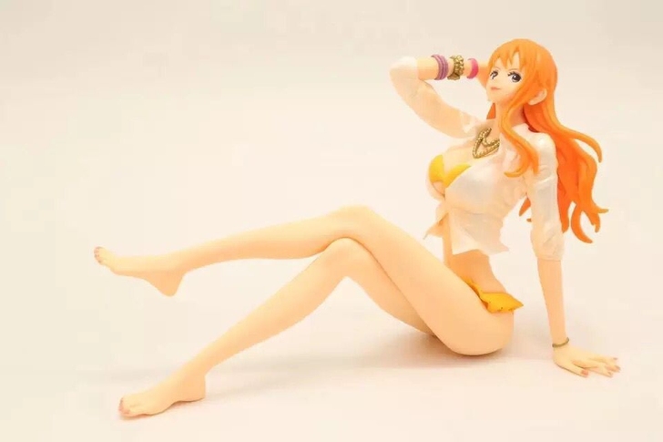 全新海贼王娜美手办特价出售。