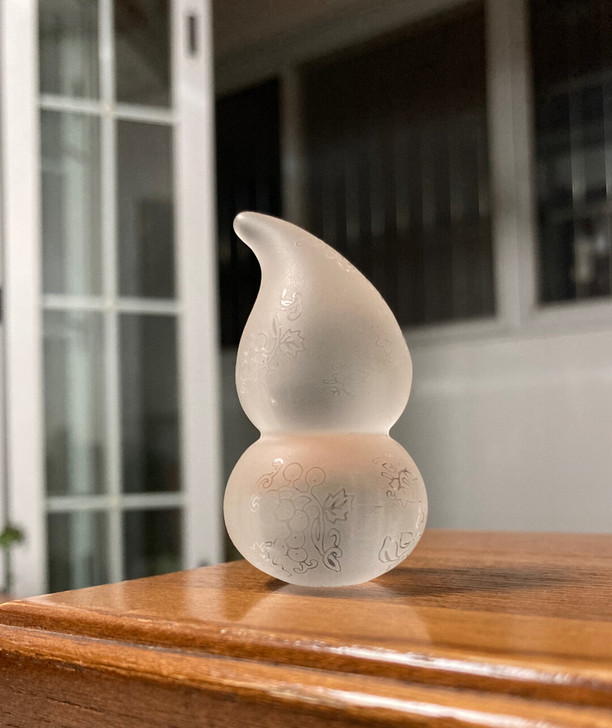 清仓特价处理天然白水晶手工雕刻葫芦表面磨砂