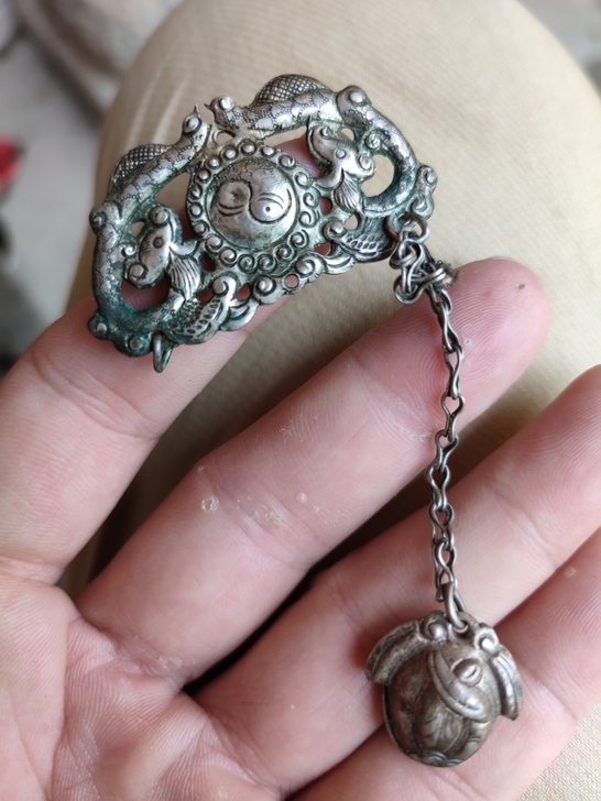 清代老银饰,吊牌,有残,双龙抢宝,八卦银吊...