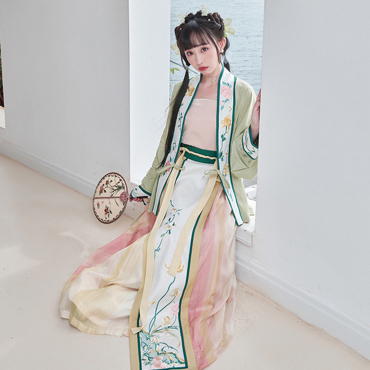 【十三余 小豆蔻儿】[沐灵] 刺绣直领对襟...