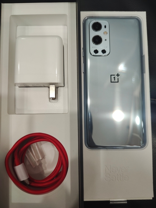 出一个一加9pro，12+256全套，机子...