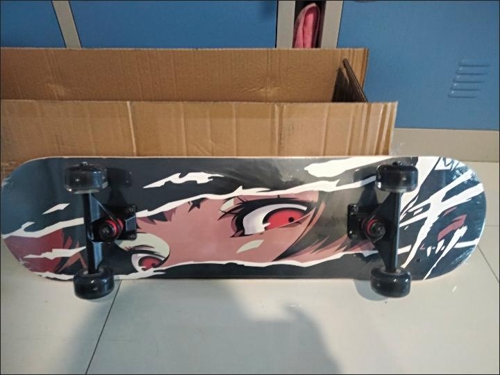 滑板呀,适合初学者。超级好看