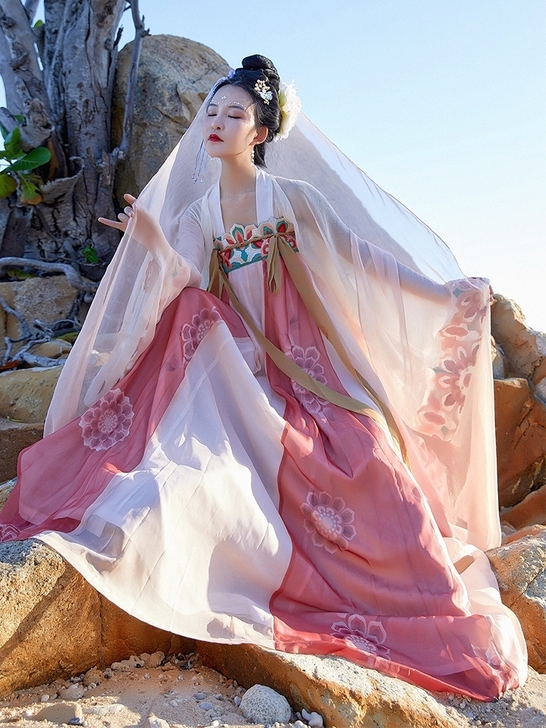 都城南庄汉服  长安花 齐胸襦裙