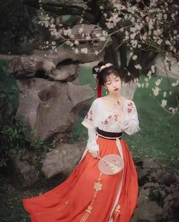 浅岱江南 解春风