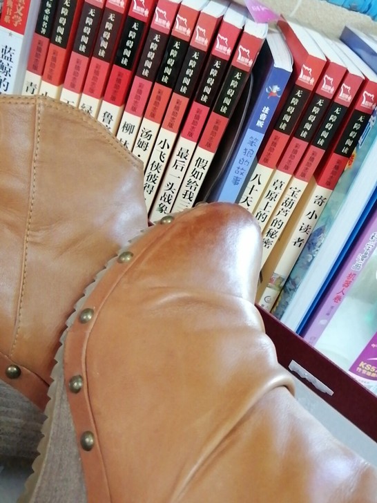 百丽正品，银座商城入手，买来没穿几次就闲置...