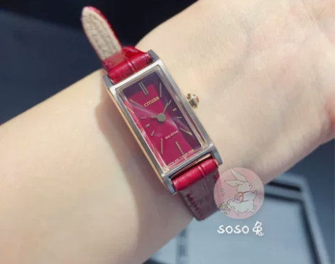 西铁城Citizen新款方表光动能牛皮真皮...