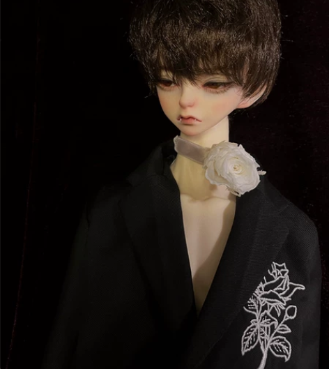 还剩三只  眼睛里有星辰大海[拥抱] 感兴...