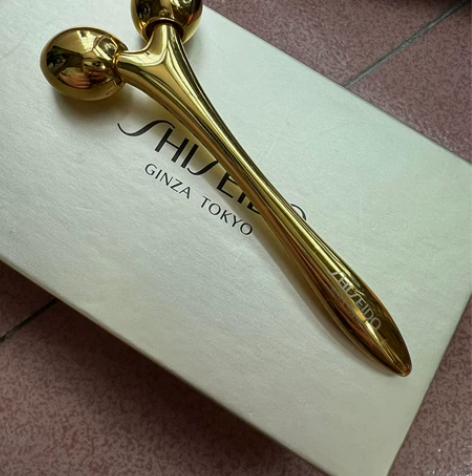 资生堂眼部按摩仪 眼部按摩器 全新包邮 没...