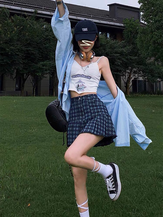 卖一套衣服 外套内搭+裙子 如果单买私聊价...