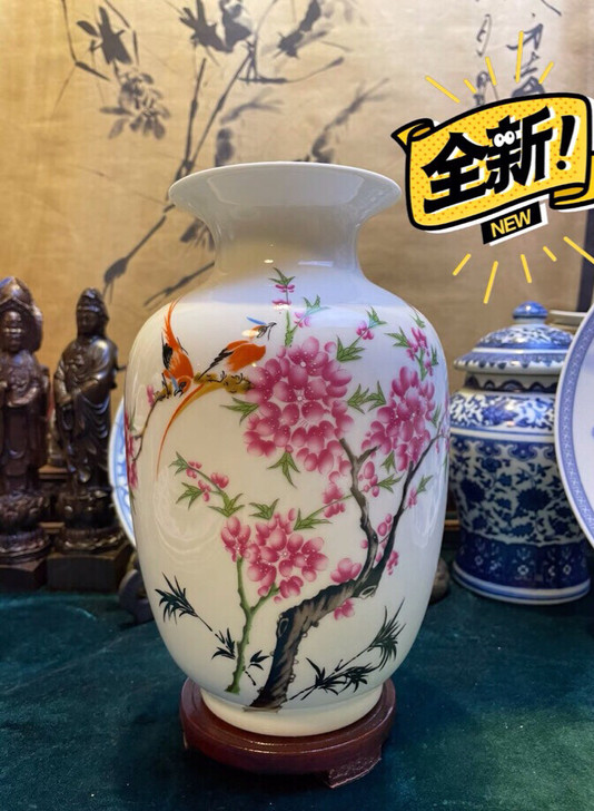 转让一堆对花瓶转让，花瓶上的花非常美，栩栩...