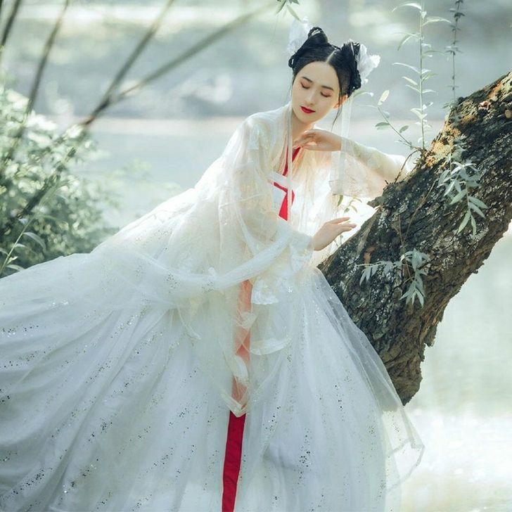 羽笙原创汉服 如图大全套 买回来就没穿过 ...