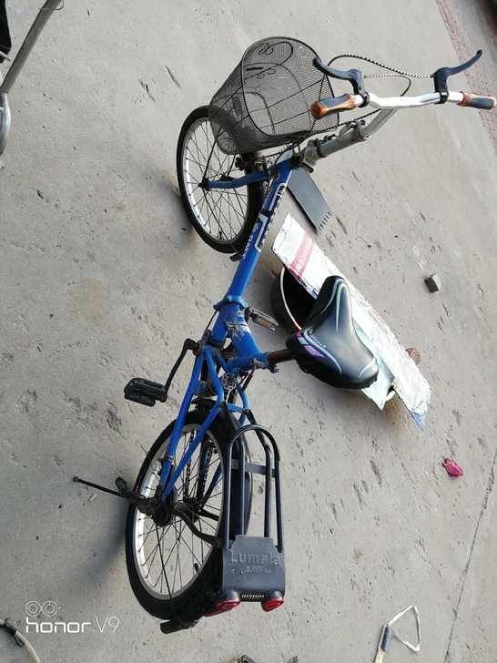 折叠自行车，前后轮胎全新。垦利自取二手不退...