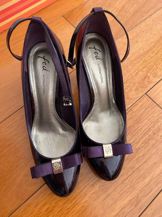 Fed 真皮坡跟蝴蝶结单鞋