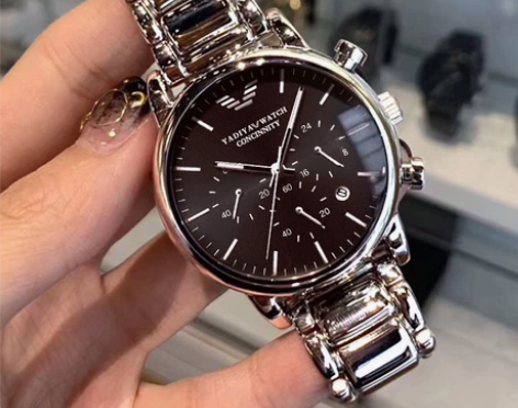 朋友表行不做了，急出一批表，原价3999的...