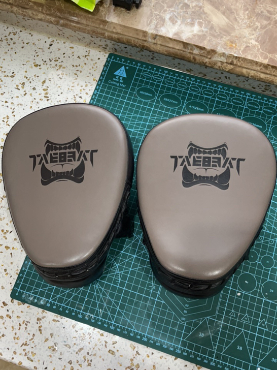 拳击手靶拳靶一对成人儿童散打泰拳训练弧形靶...