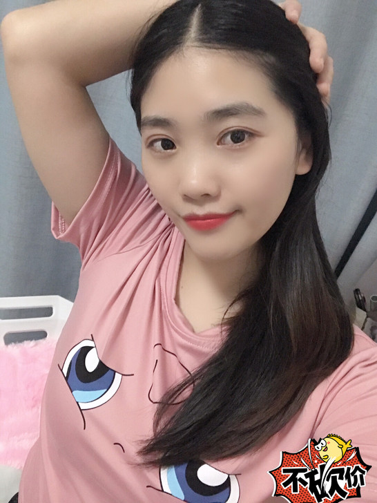 很耐心的一款超级可爱T恤，夏季网红直播新款哦