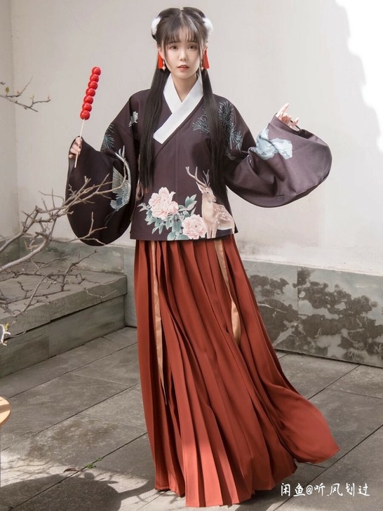 远山乔六合同春