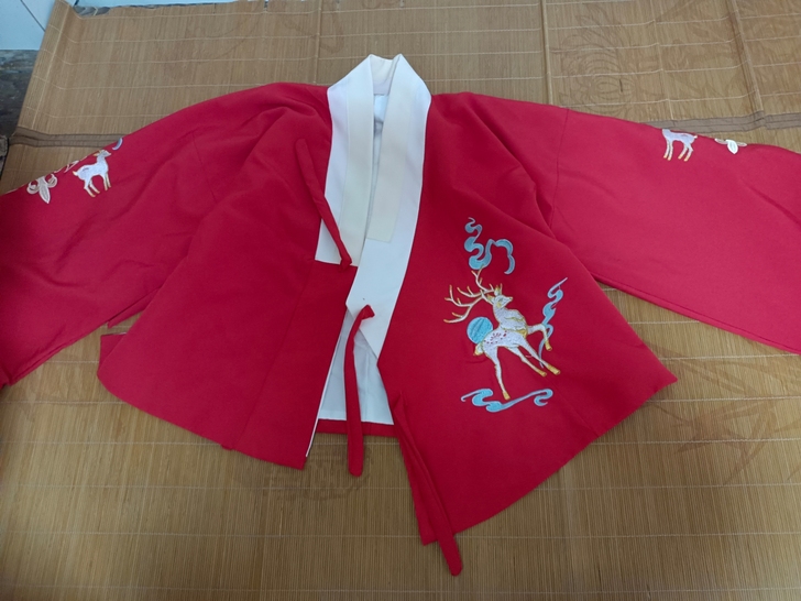 几乎全新茵卡蕾秋冬汉服上衣S码＋下裙M码