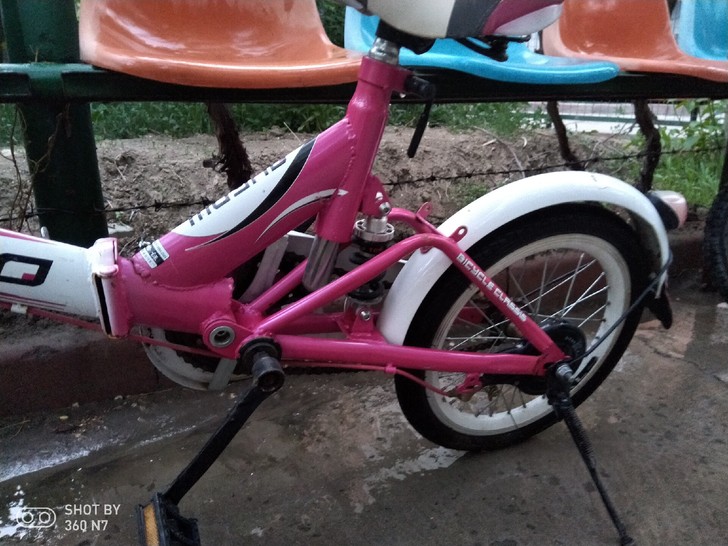 折叠自行车100元，.自提