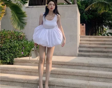 可爱A字针织收腰娃娃衫高腰花苞裙蓬蓬背心连...