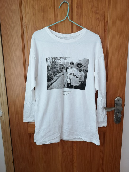 长袖t恤 只穿过一次