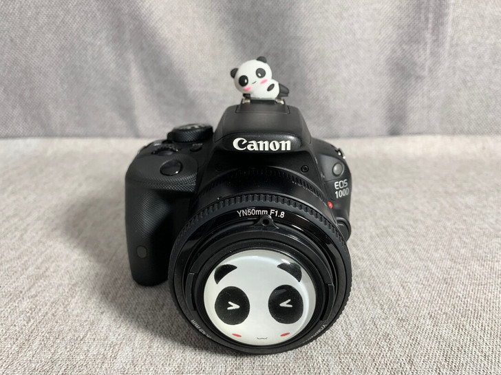 佳能100d 单反相机一款小巧的单反相机，...