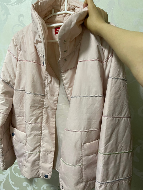 刺绣粉色短款羽绒服 xl