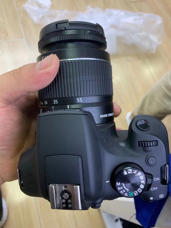 佳能1500D＋18－55镜头和机器没有掉...