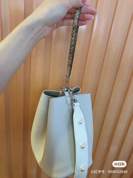 FIND KAPOOR水桶包 仅试背 防尘...