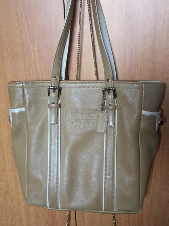 专柜正品coach全羊皮单肩包，一折都不到...