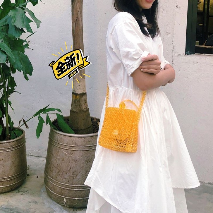 自制串珠包，可以手提也可以斜背，做太多了，...