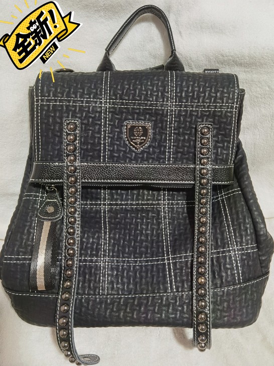 千妮品牌双肩背包，全新，可双肩、可单肩，包...