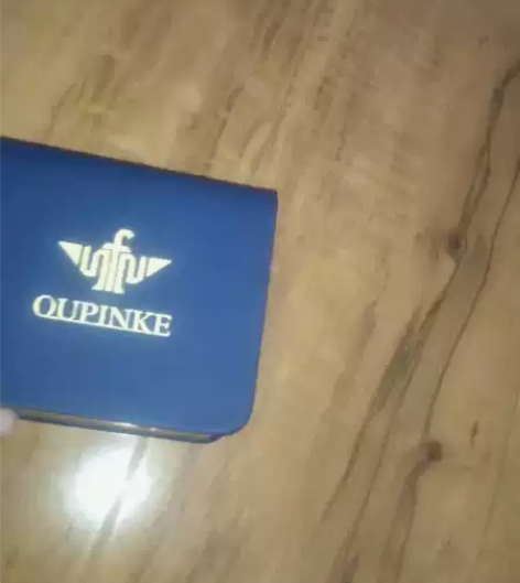 欧品客瑞士机芯手表 可小刀哟~ 出盒子,要...